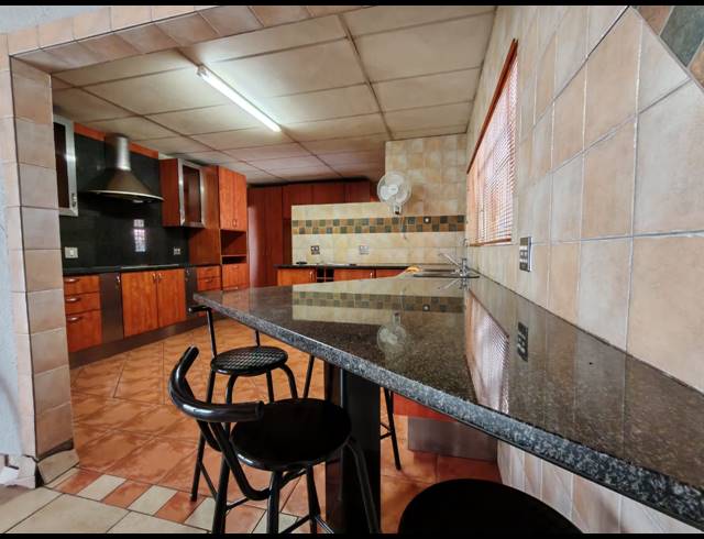 4 BEDROOM HOUSE FOR SALE IN ARCON PARK